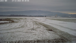 Pojezdová dráha, Runway