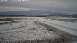 Pojezdová dráha, Runway