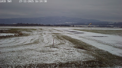 Pojezdová dráha, Runway