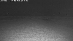 Pojezdová dráha, Runway