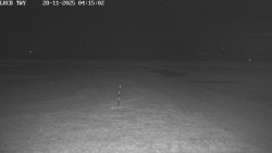 Pojezdová dráha, Runway