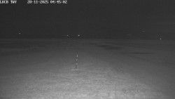 Pojezdová dráha, Runway