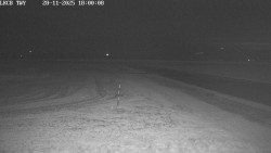 Pojezdová dráha, Runway