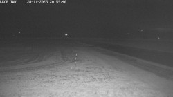 Pojezdová dráha, Runway