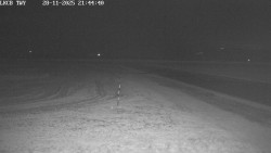 Pojezdová dráha, Runway