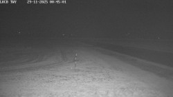 Pojezdová dráha, Runway