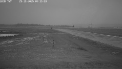 Pojezdová dráha, Runway