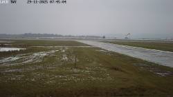 Pojezdová dráha, Runway