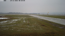 Pojezdová dráha, Runway