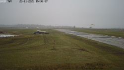 Pojezdová dráha, Runway