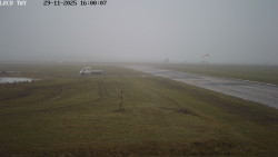 Pojezdová dráha, Runway