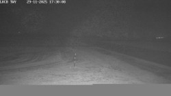 Pojezdová dráha, Runway