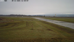 Pojezdová dráha, Runway