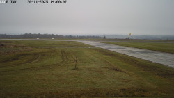 Pojezdová dráha, Runway