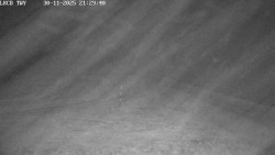 Pojezdová dráha, Runway