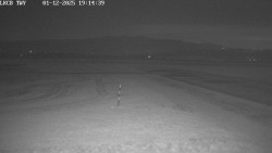 Pojezdová dráha, Runway