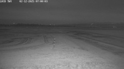 Pojezdová dráha, Runway