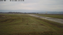 Pojezdová dráha, Runway