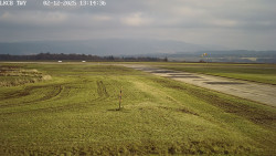 Pojezdová dráha, Runway