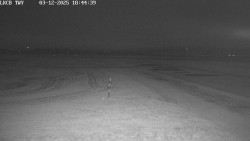 Pojezdová dráha, Runway