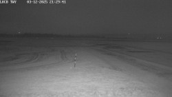 Pojezdová dráha, Runway