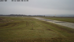 Pojezdová dráha, Runway