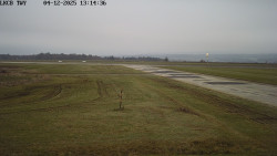 Pojezdová dráha, Runway