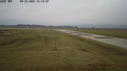 Pojezdová dráha, Runway