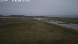 Pojezdová dráha, Runway