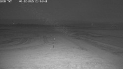 Pojezdová dráha, Runway