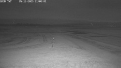 Pojezdová dráha, Runway