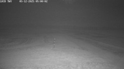 Pojezdová dráha, Runway