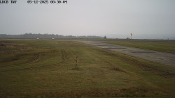 Pojezdová dráha, Runway