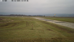 Pojezdová dráha, Runway