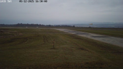 Pojezdová dráha, Runway