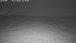 Pojezdová dráha, Runway