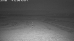 Pojezdová dráha, Runway