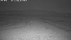 Pojezdová dráha, Runway