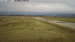 Pojezdová dráha, Runway