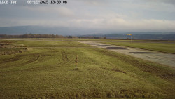 Pojezdová dráha, Runway