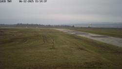 Pojezdová dráha, Runway