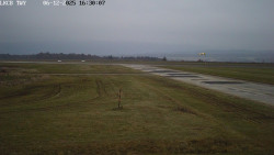 Pojezdová dráha, Runway