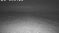 Pojezdová dráha, Runway