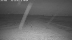 Pojezdová dráha, Runway