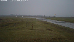 Pojezdová dráha, Runway