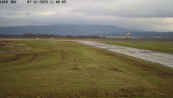 Pojezdová dráha, Runway