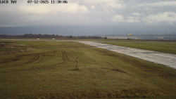 Pojezdová dráha, Runway