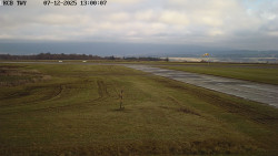 Pojezdová dráha, Runway