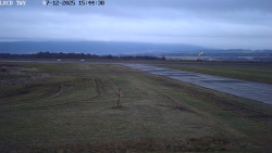 Pojezdová dráha, Runway