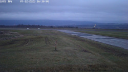 Pojezdová dráha, Runway